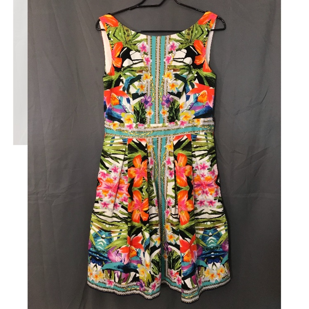 NWT Maggy London floral dress